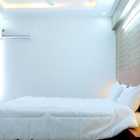 Dwarka Lodging & Boarding Mulki Bagian luar foto